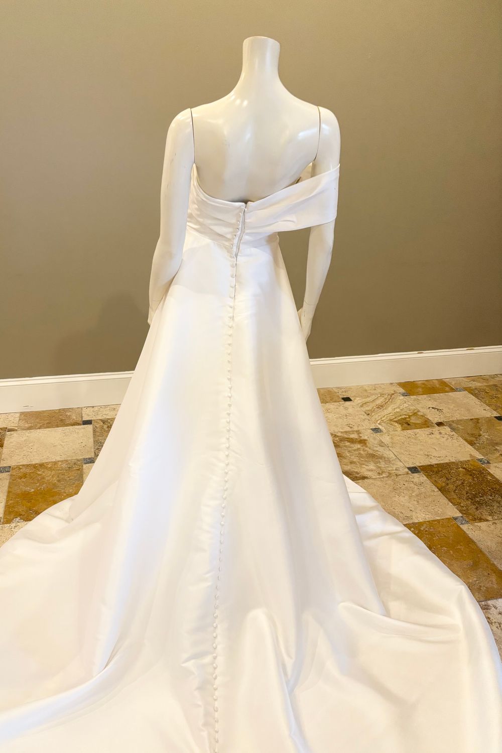 Essense of Australia D3570 6