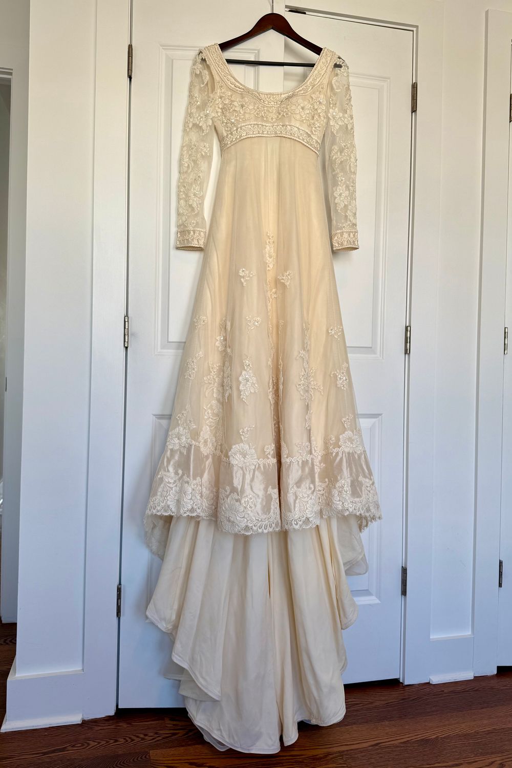 Christos Alençon w/Veil 1