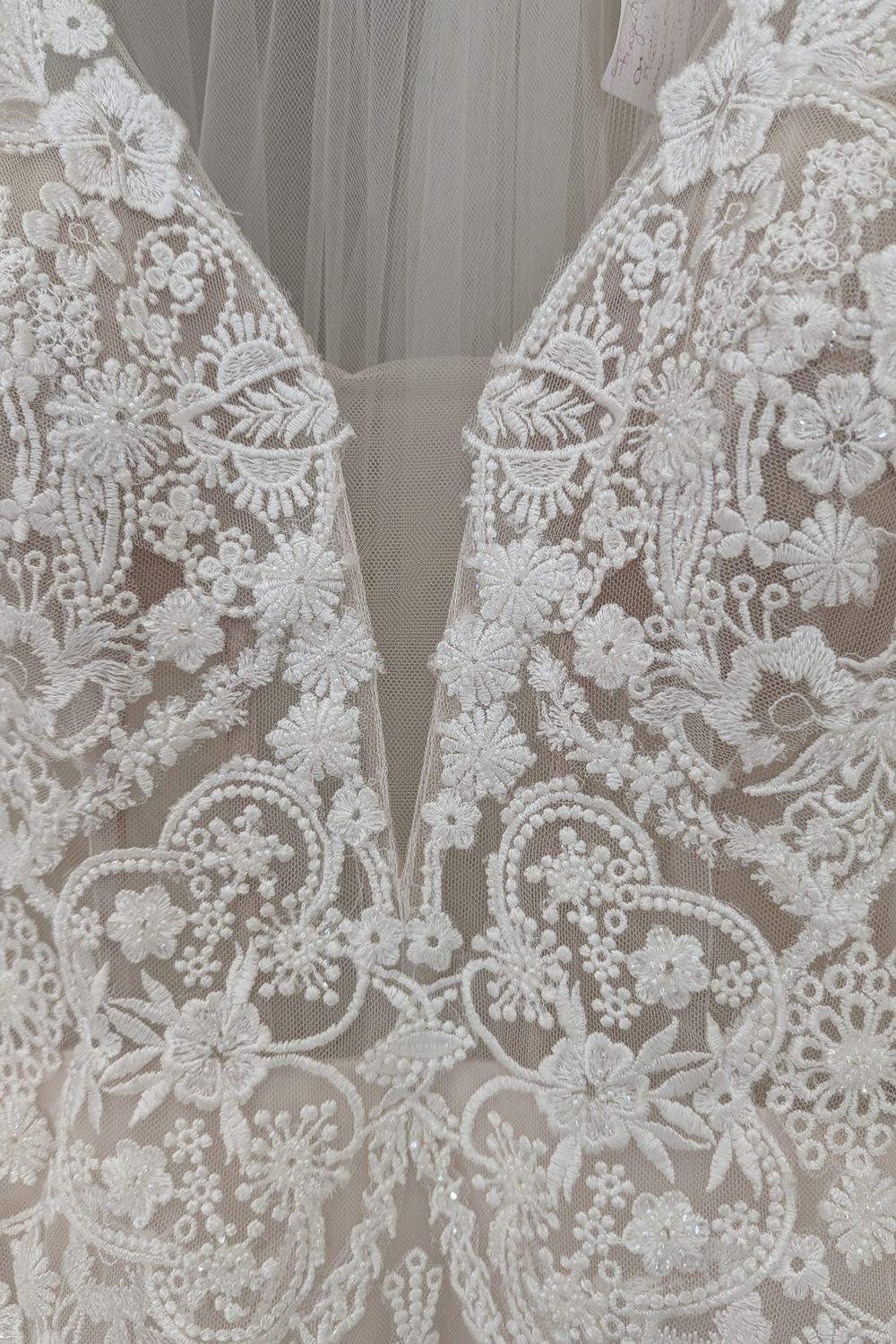 Enzoani Olinda 6