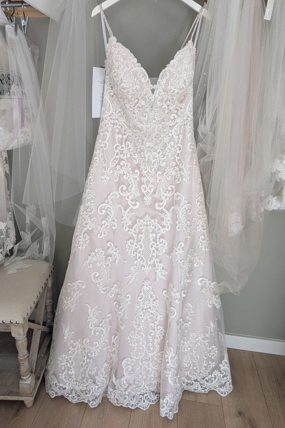 Allure Bridals 9605 7