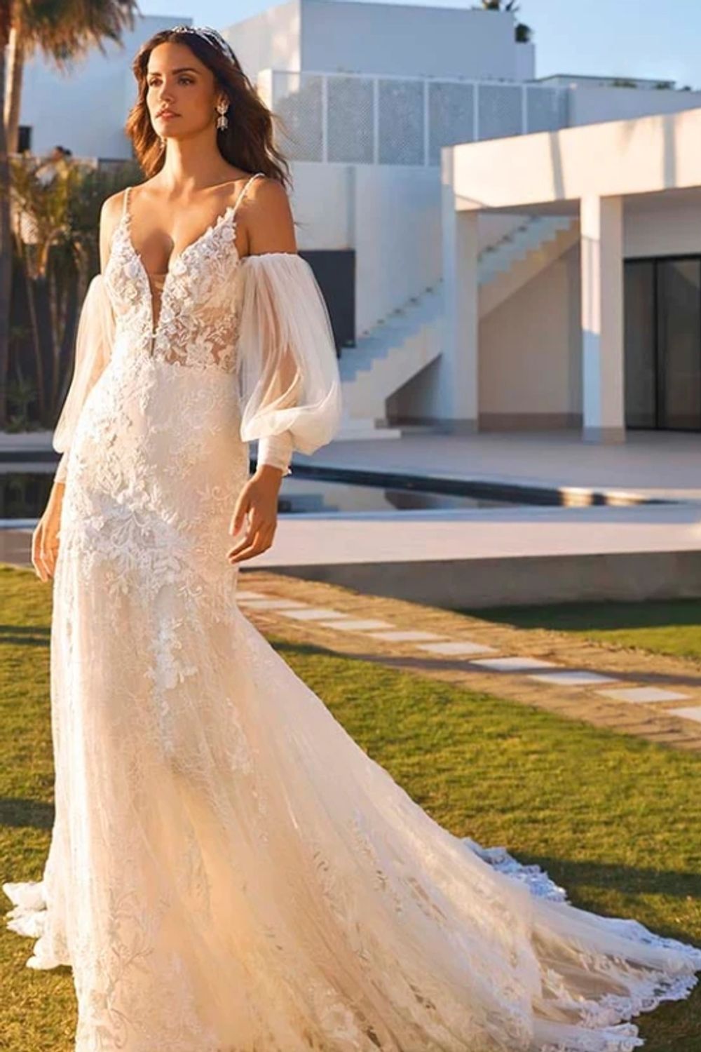 Sample Pronovias SHANI Wedding Dress