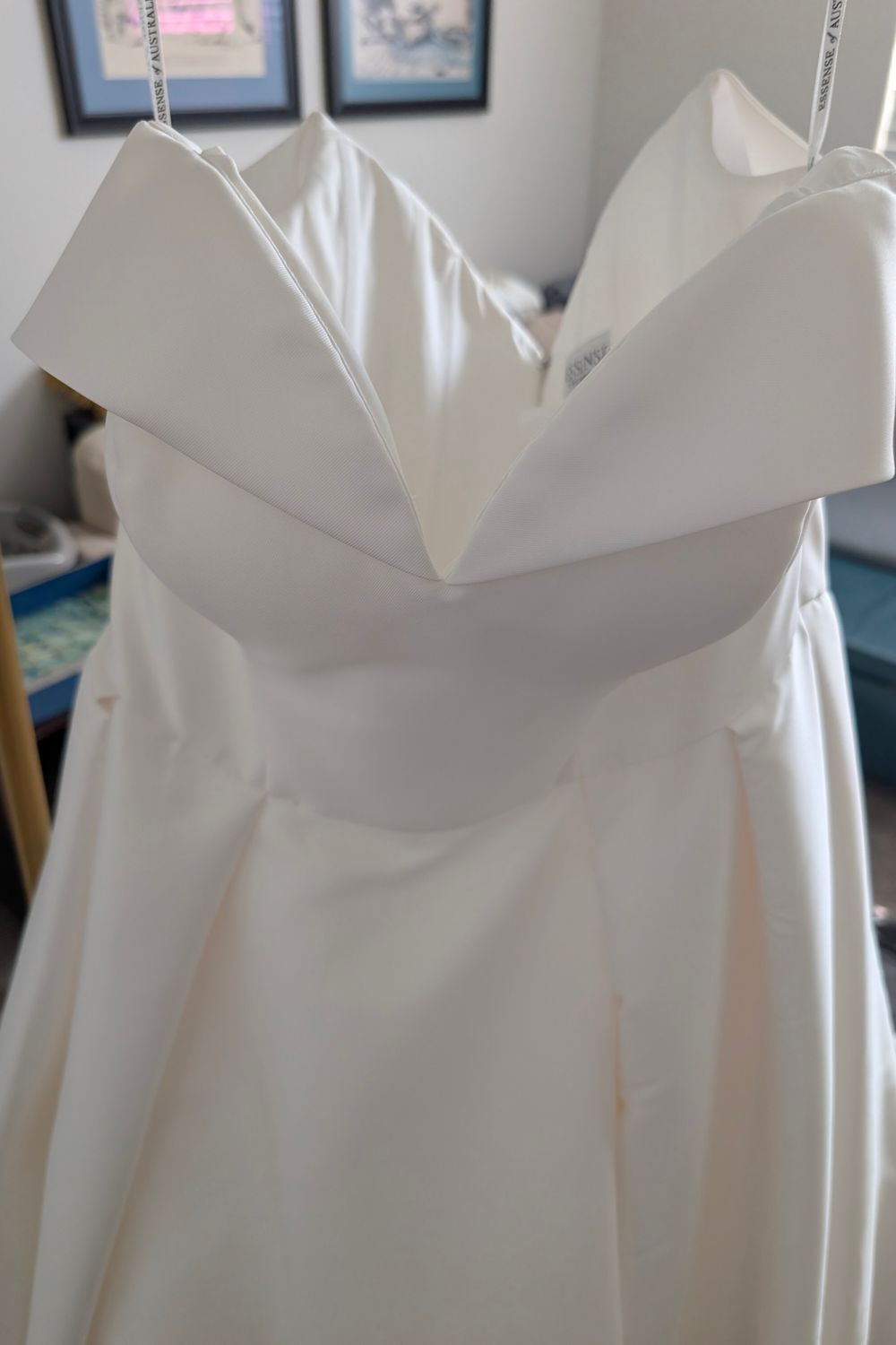 Essense of Australia D3232 7