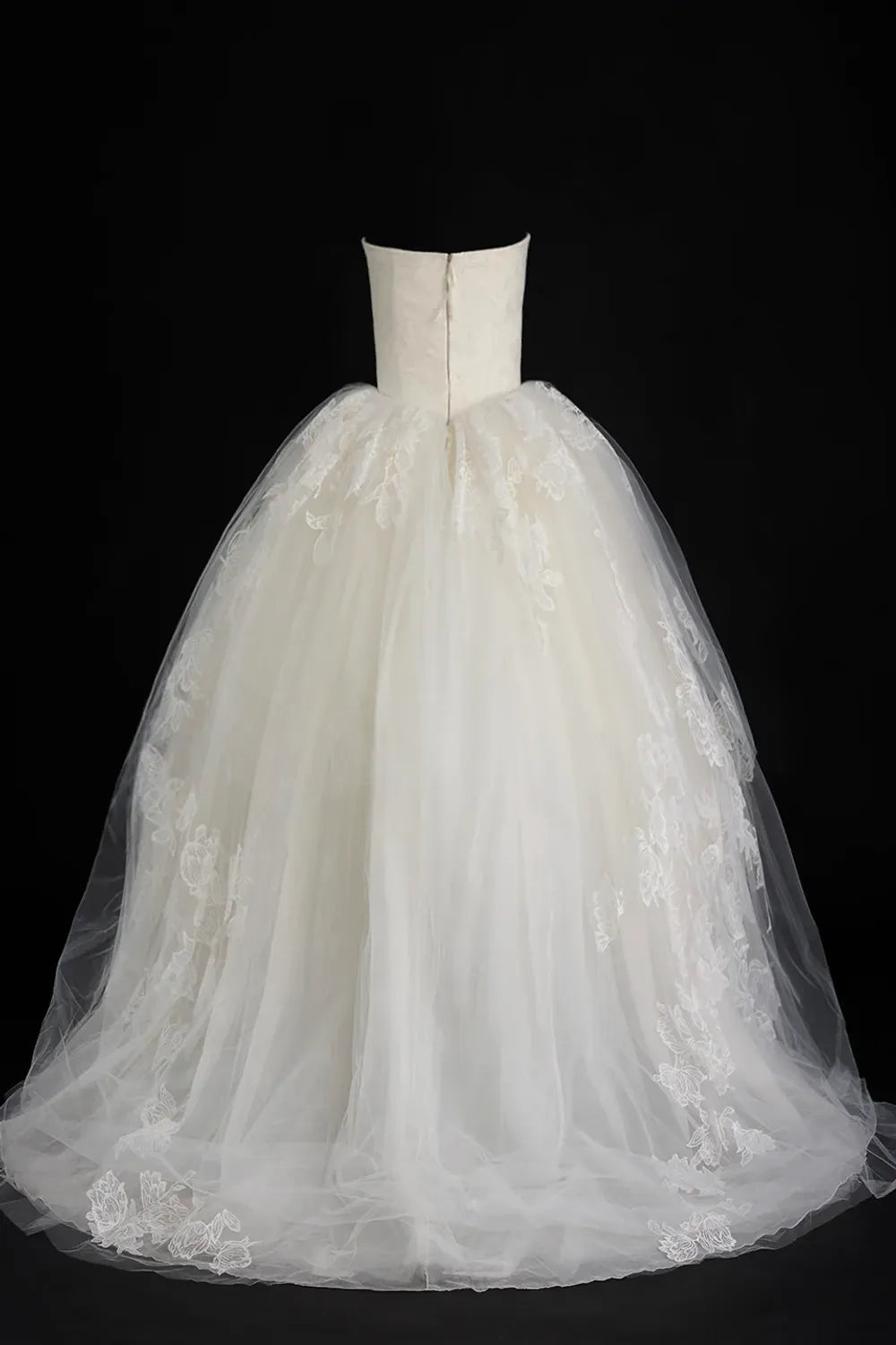 Vera Wang Lisbeth with Veil 7