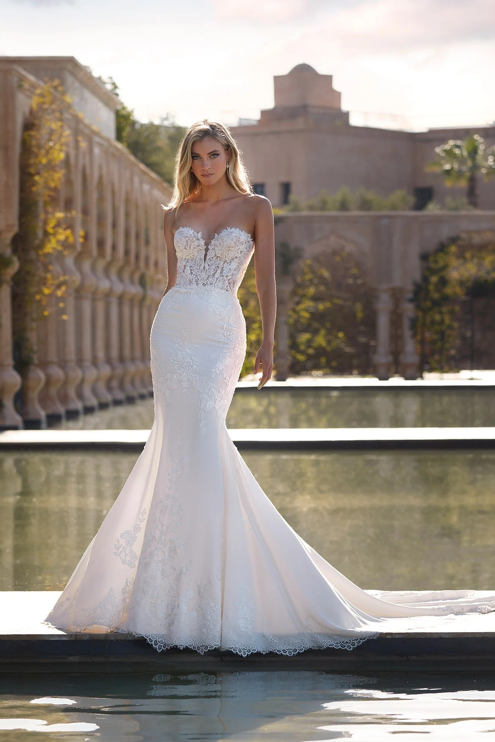 Sample Pronovias KODIAK Wedding Dress