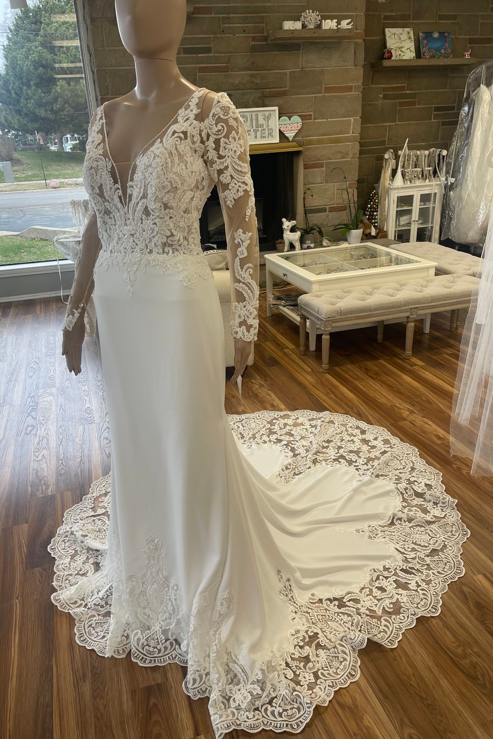 Pronovias ERANDI long sleeves 2