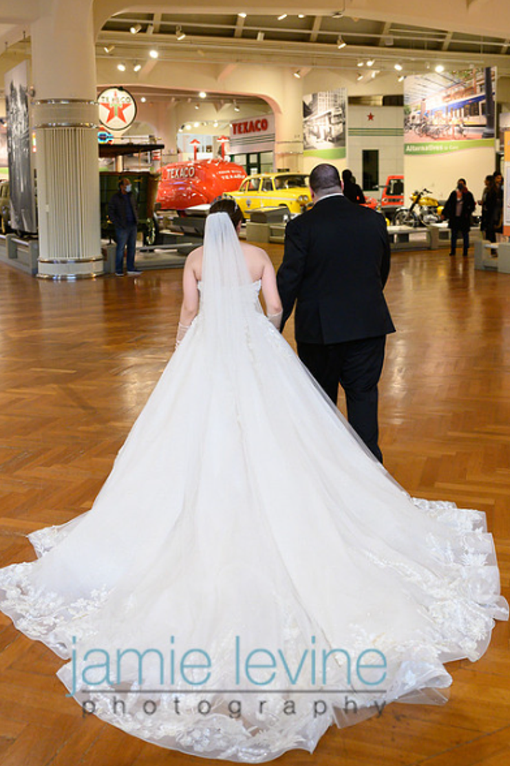 Allure Bridals DP251AURORA + Veil 12