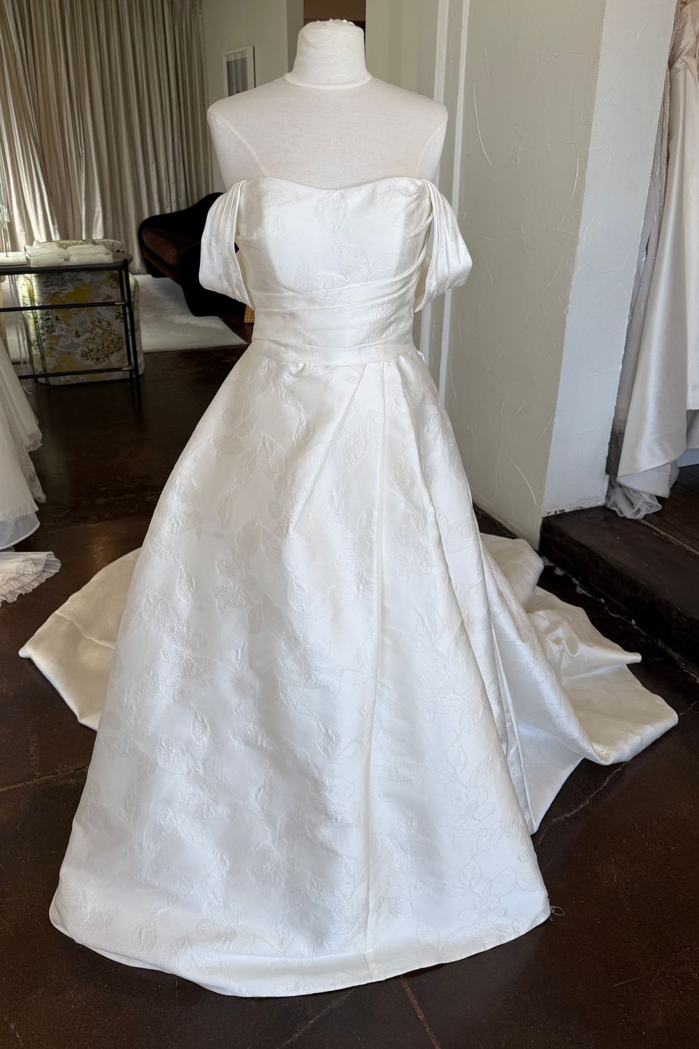 off the shoulder wedding dress australia Sample Essense of Australia D4187 Wedding Dress