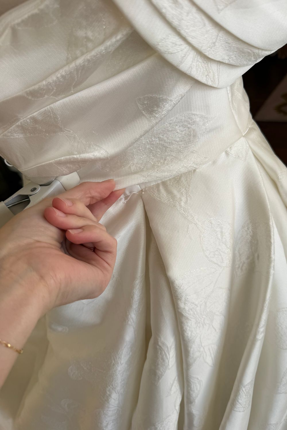 Essense of Australia D4187 7