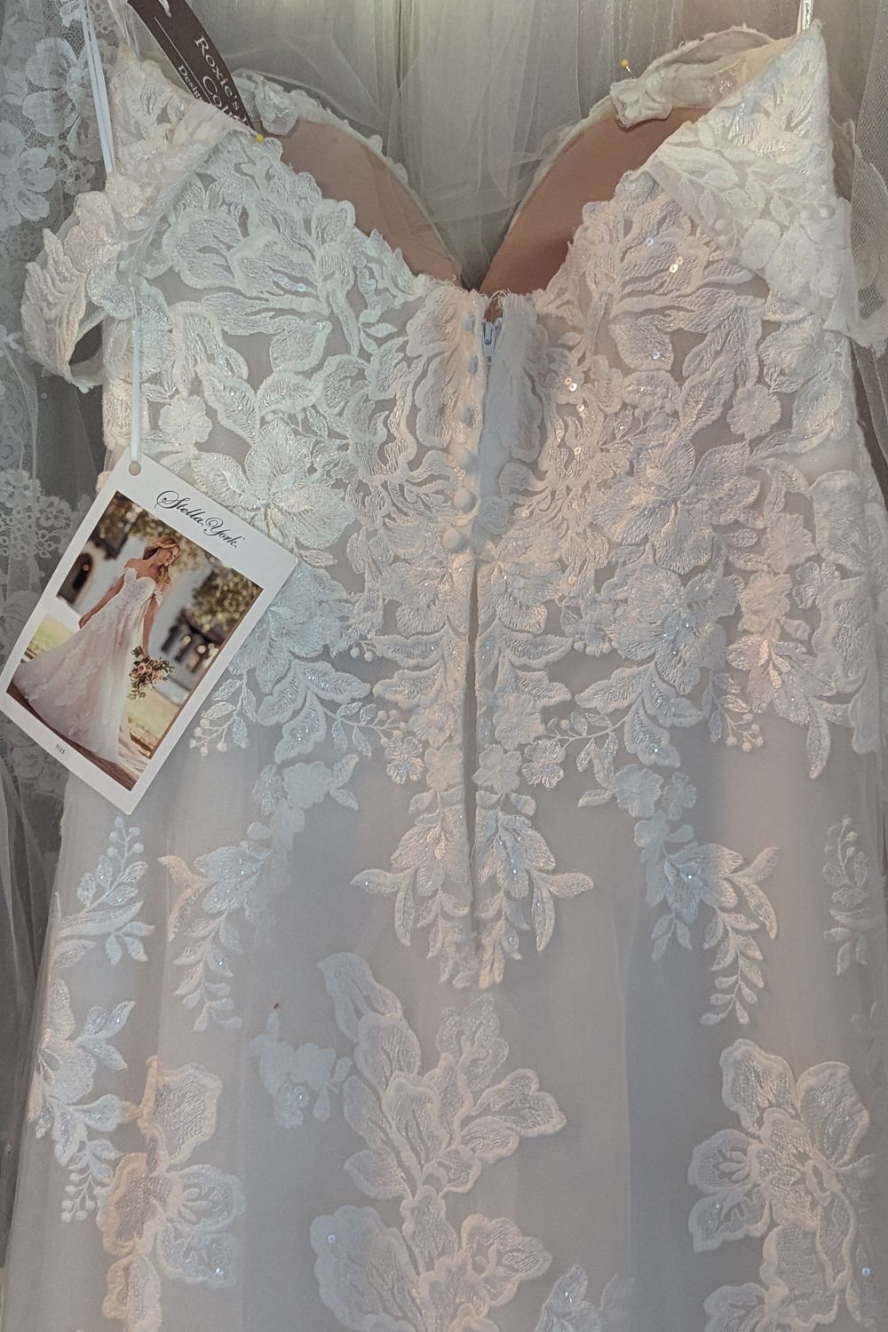 Stella York 7115 7
