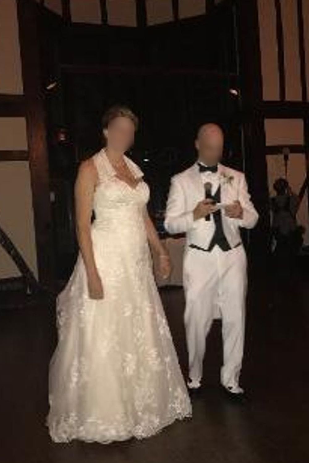 Demetrios strapless sweet heart neckline 4