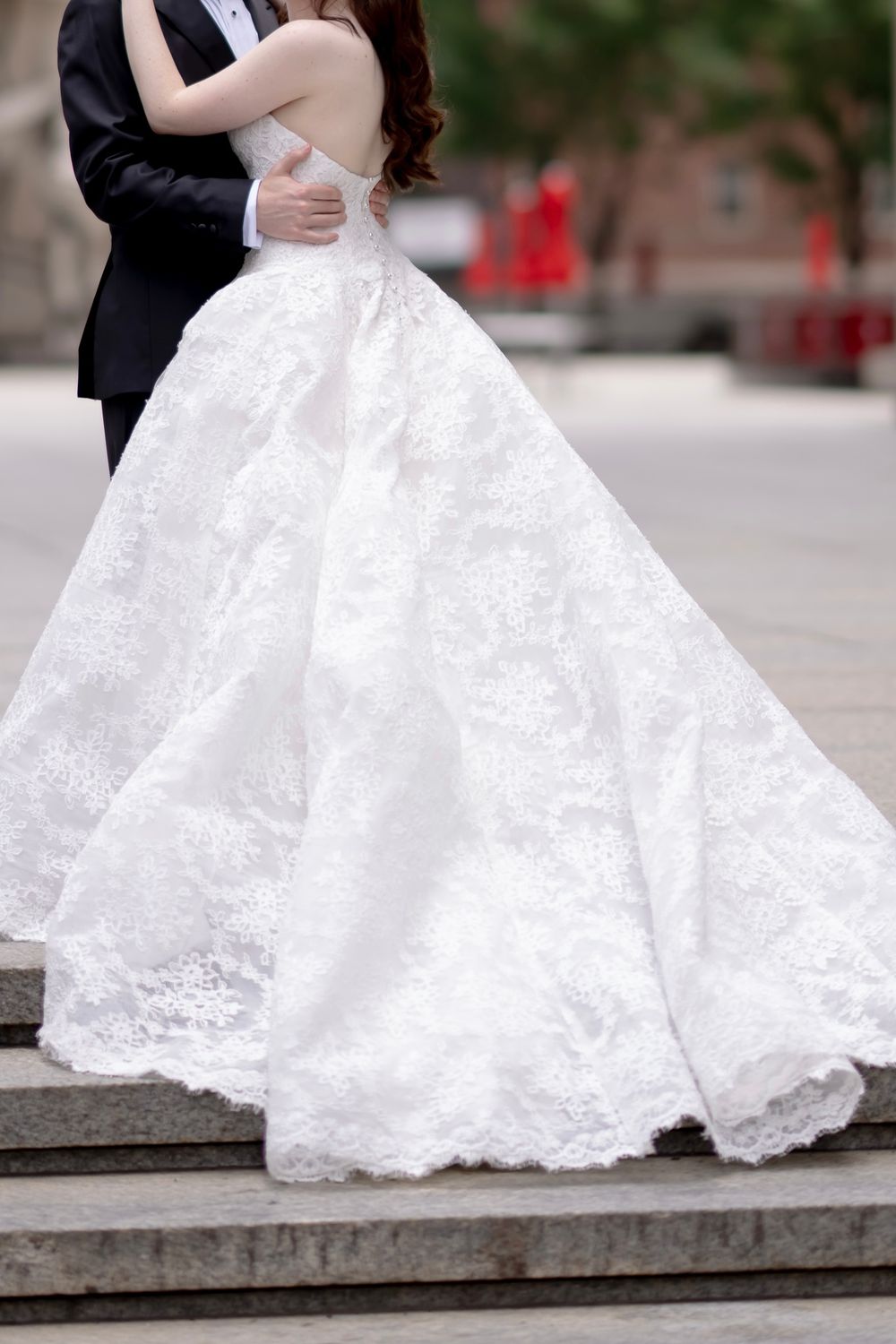 Monique Lhuillier Vittoria 3