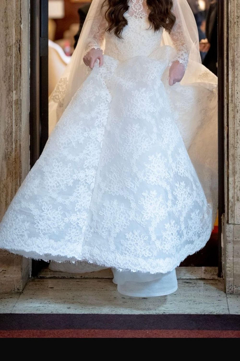 Monique Lhuillier Vittoria 5