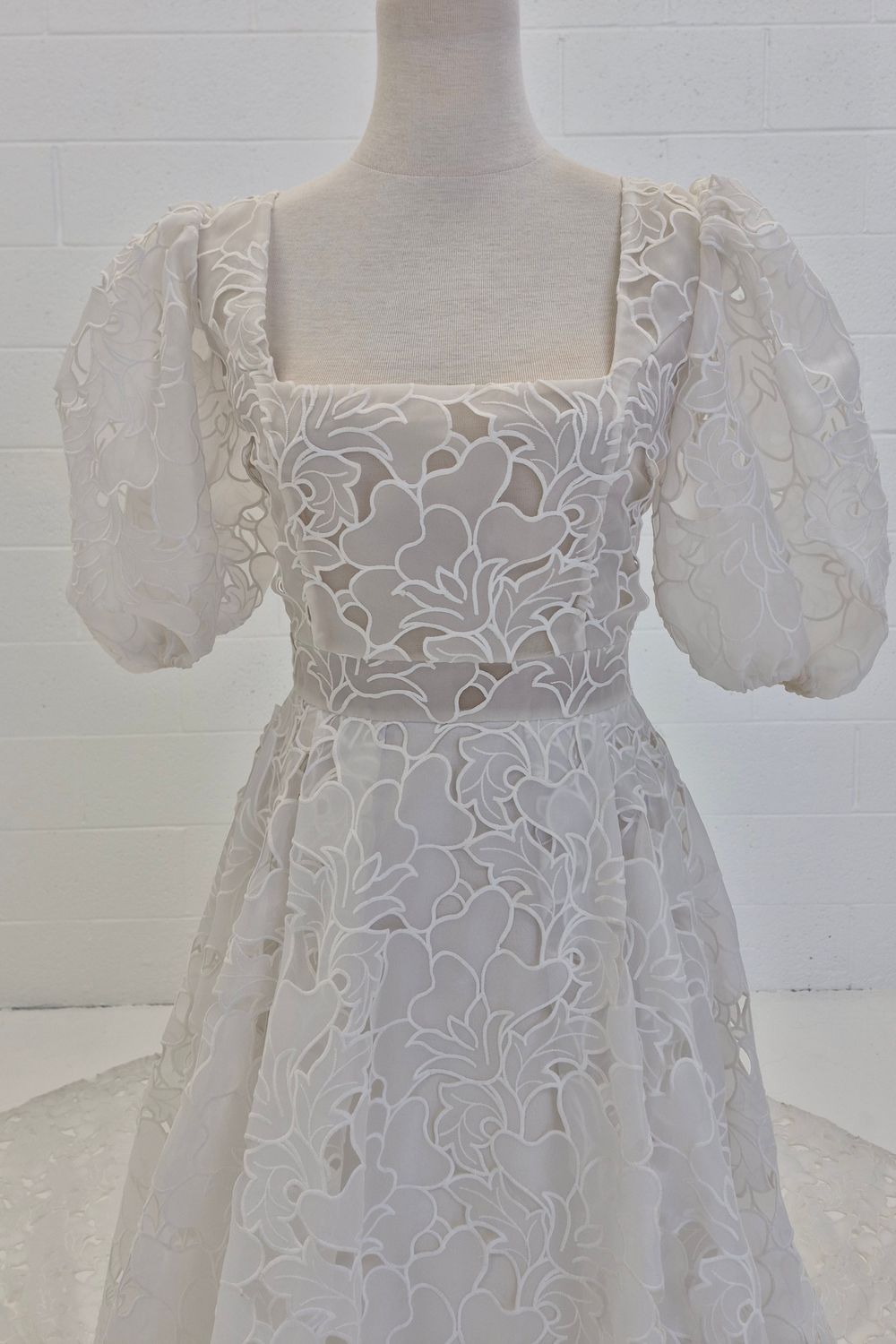 Flora Bridal Gloria 3