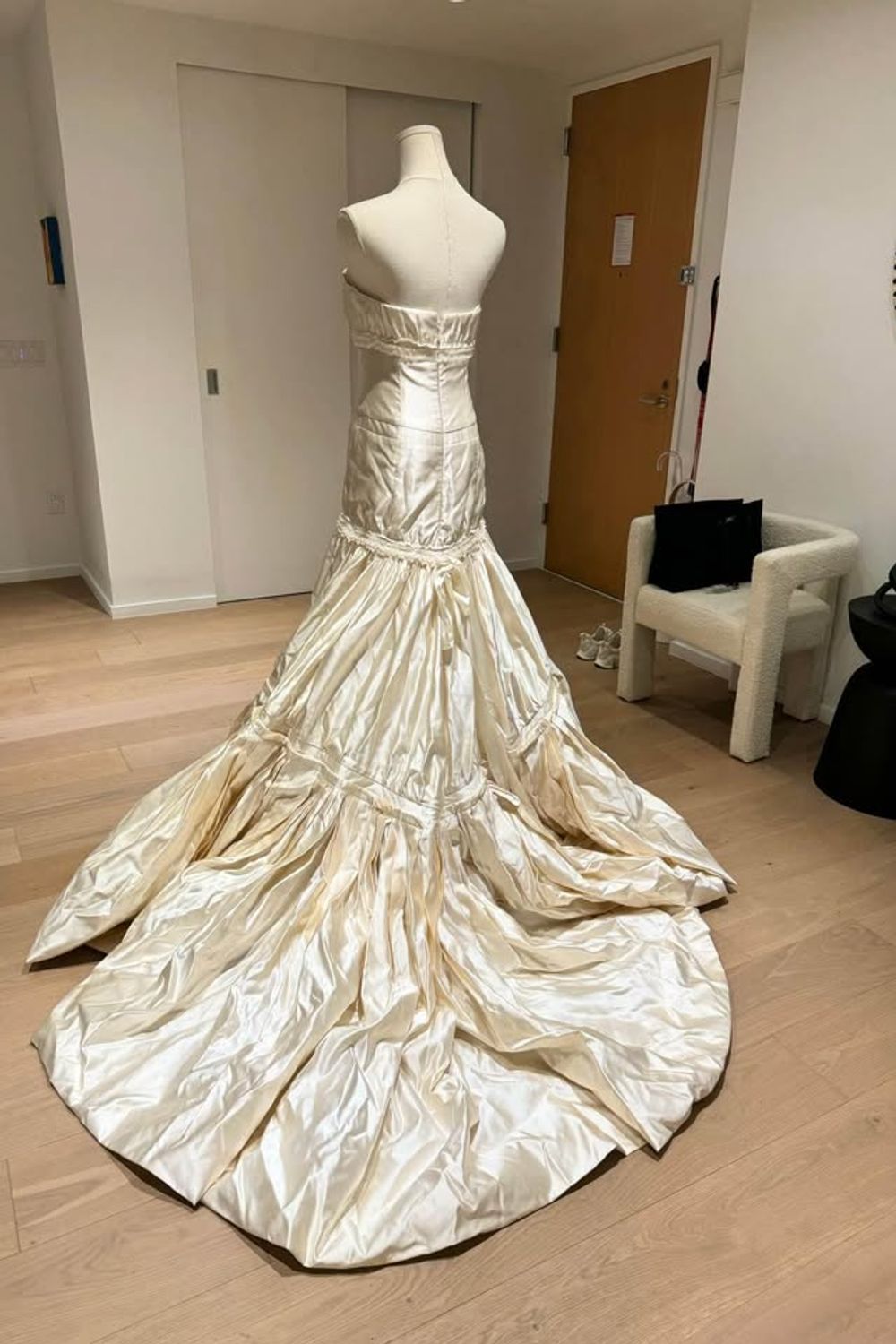 Vera Wang Bettina 3