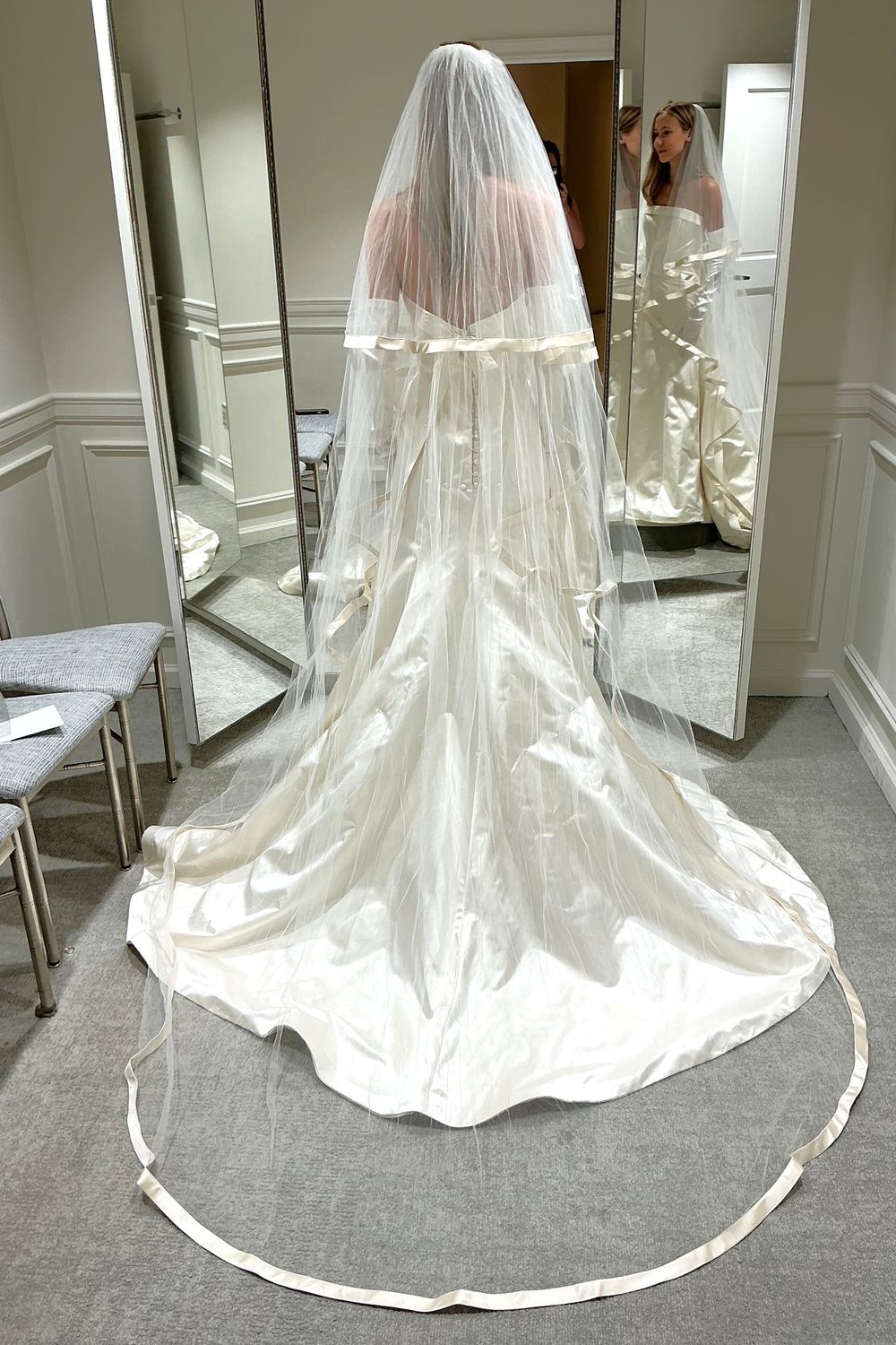 Monique Lhuillier Trumpet Dress with Veil and Gloves 3