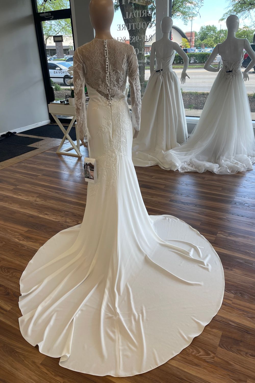 Pronovias Charlie 8