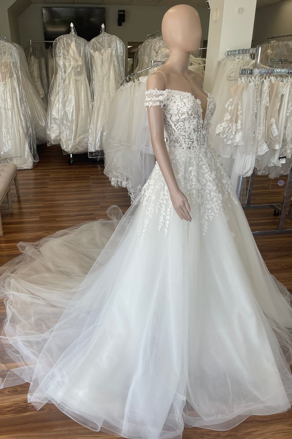 Pronovias Jeita 3