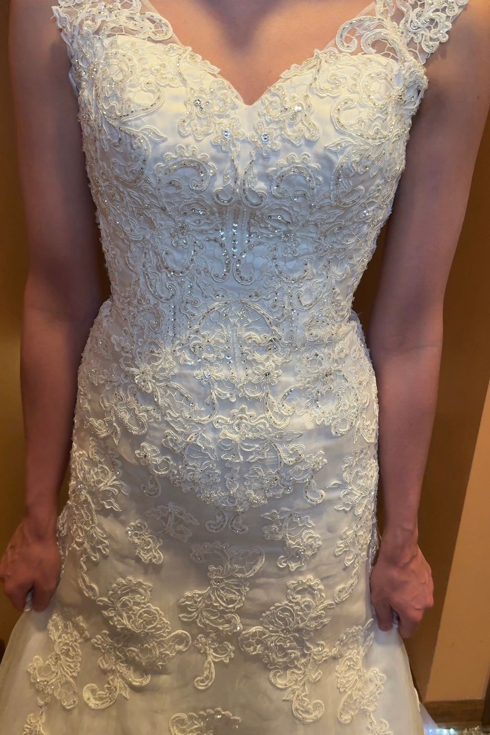 Symphony Bridal R7701 4