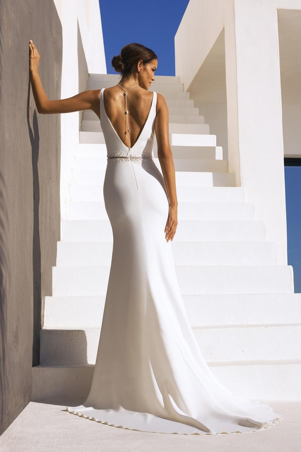 Pronovias Alaia 1