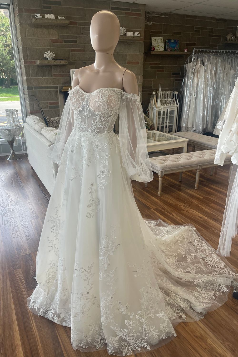 Pronovias Sakura 2