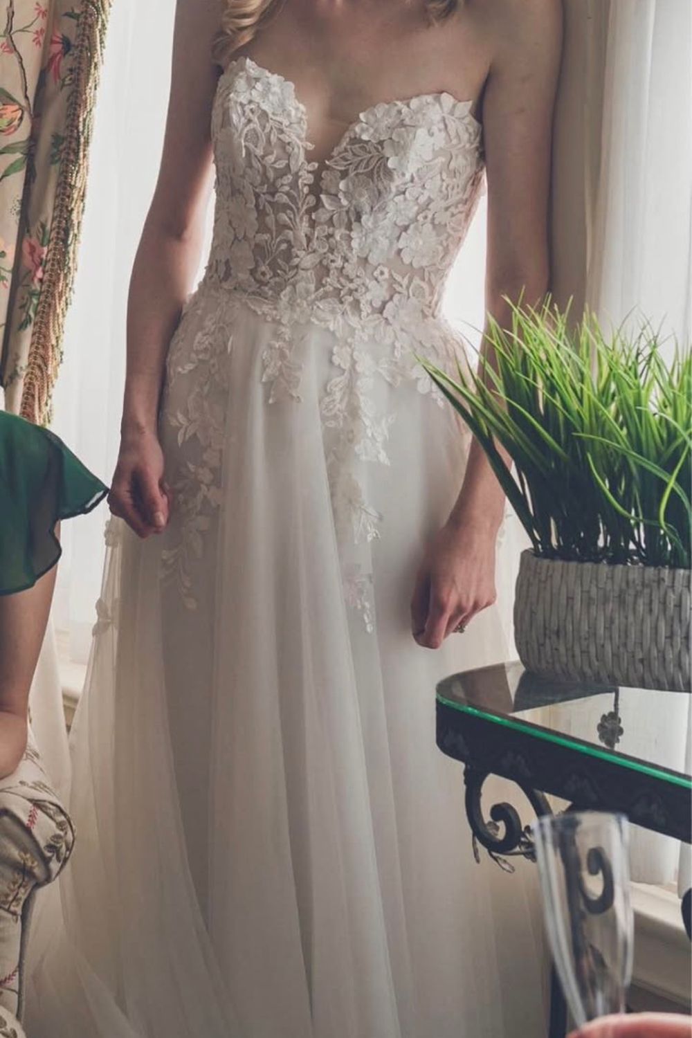 Unknown Tulle sweetheart neckline with appliques/train 1