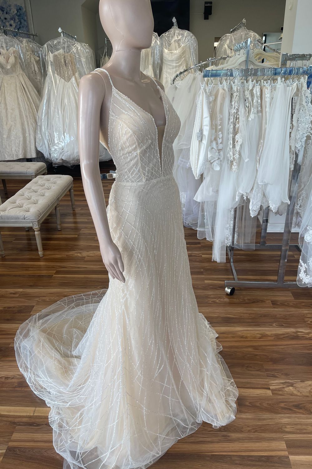 Pronovias Rihanna 3