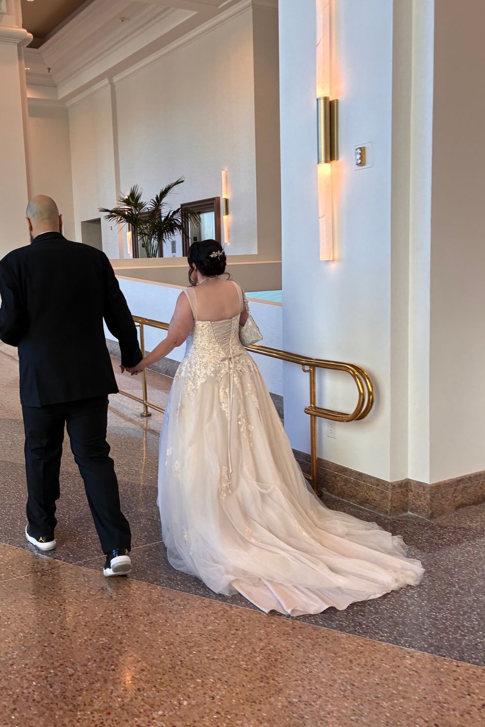 David's Bridal V3902 2