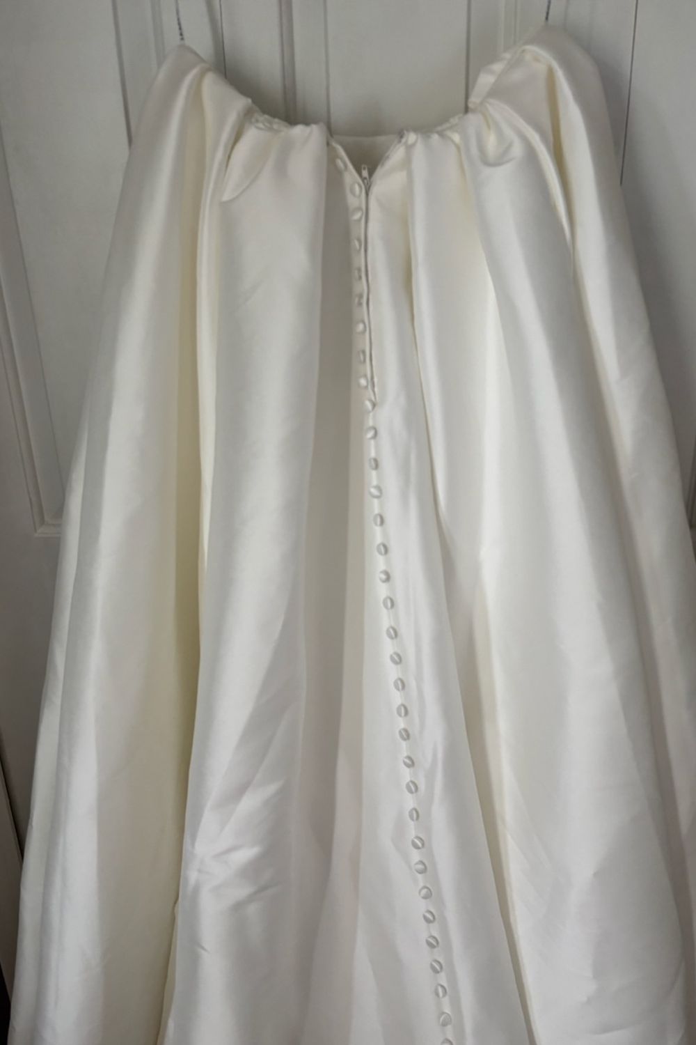 Maggie Sottero Lina with Veil and Overskirt 7