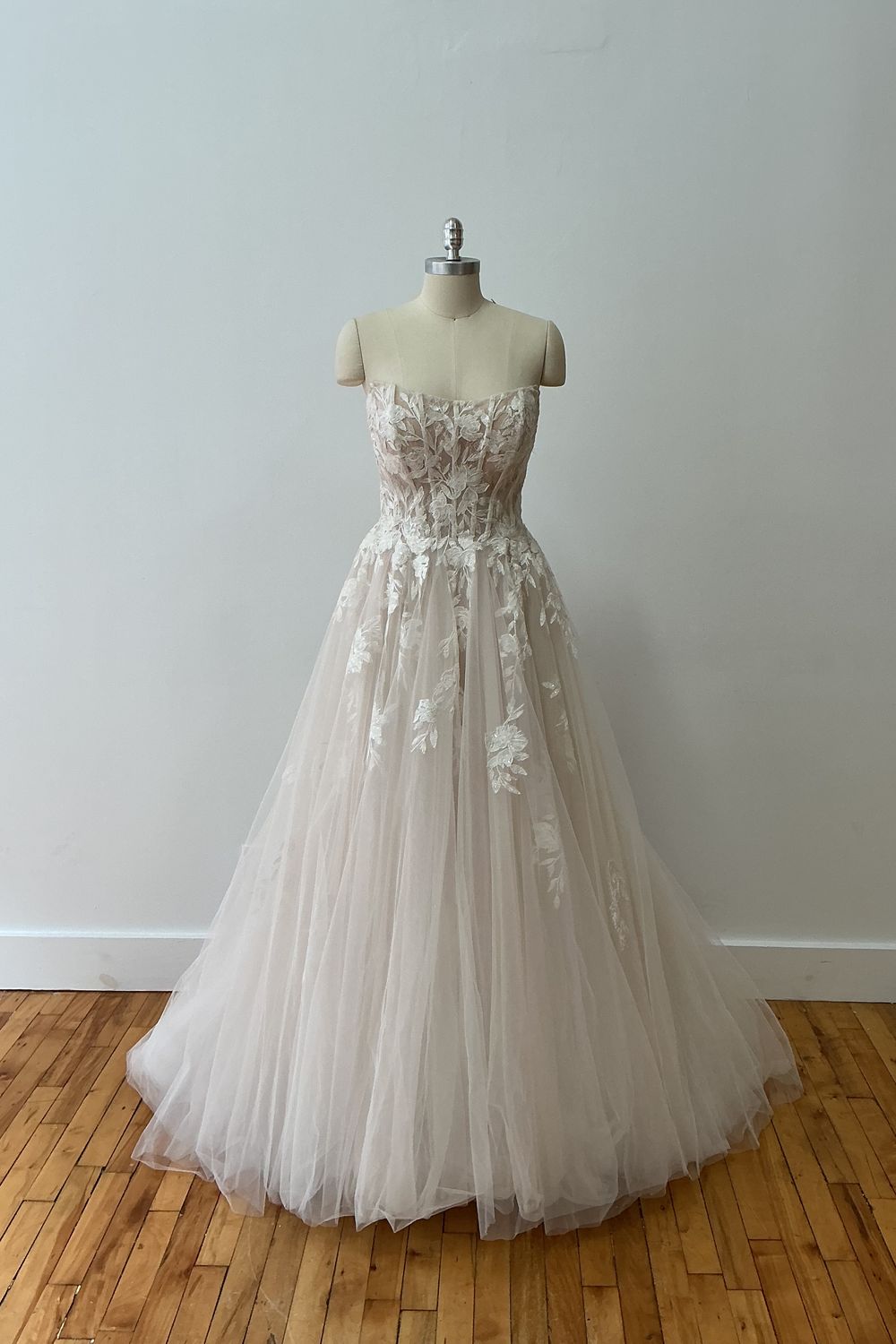 Kleinfeld By Allure LK109 2