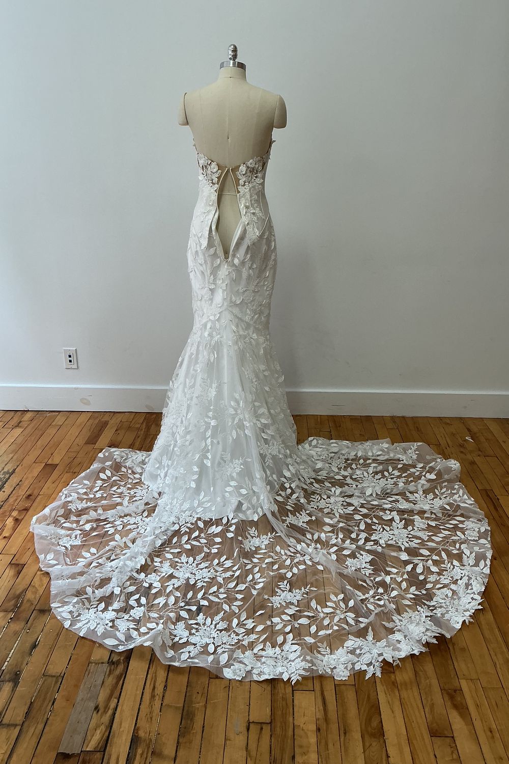 Eve of Milady 1701-DRESS 4
