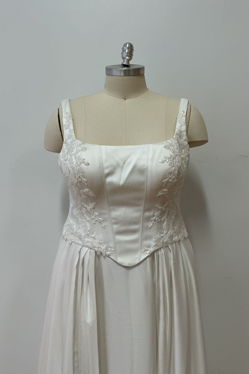 Essense of Australia D4290TU-XS 3