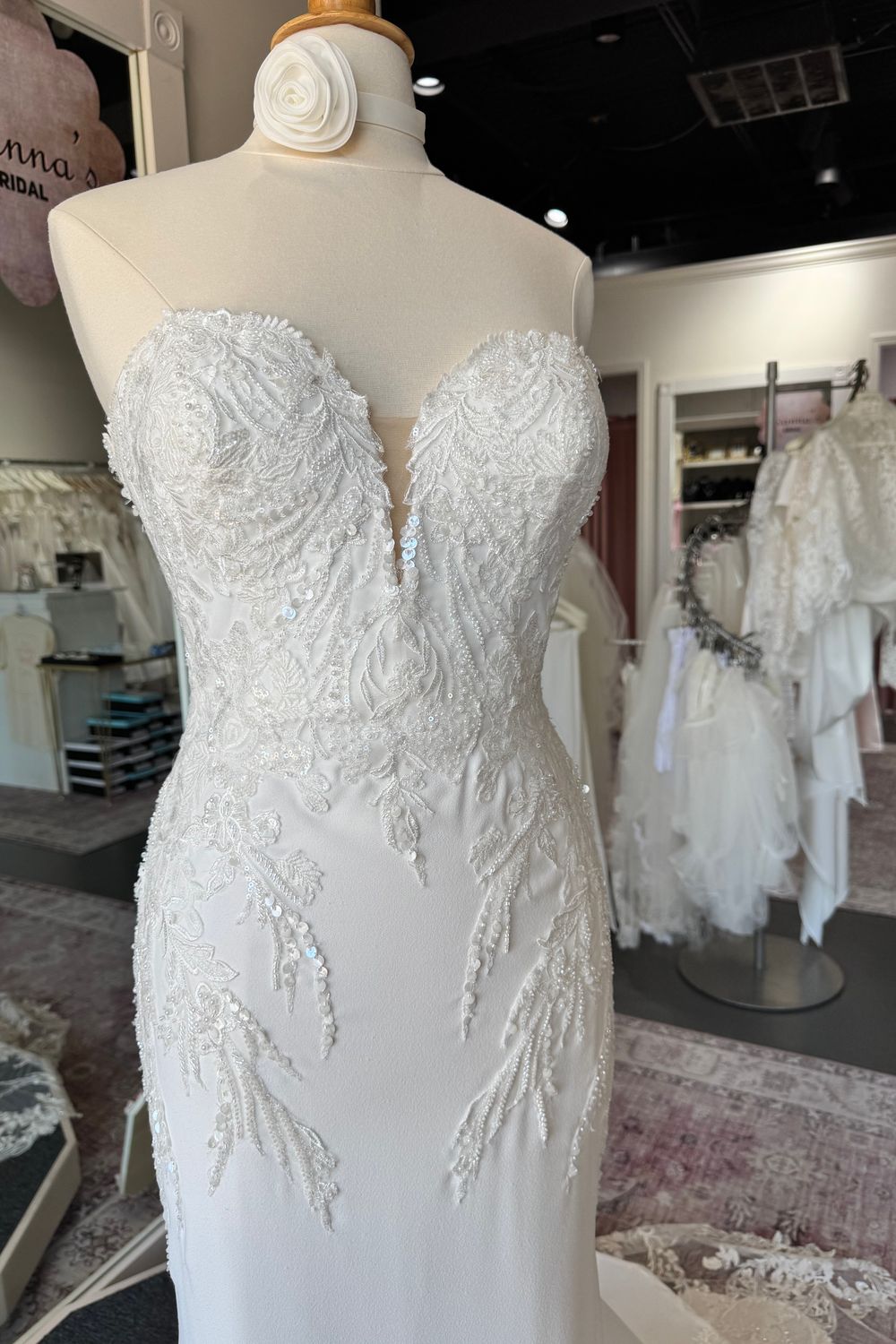 Pronovias Bale 4