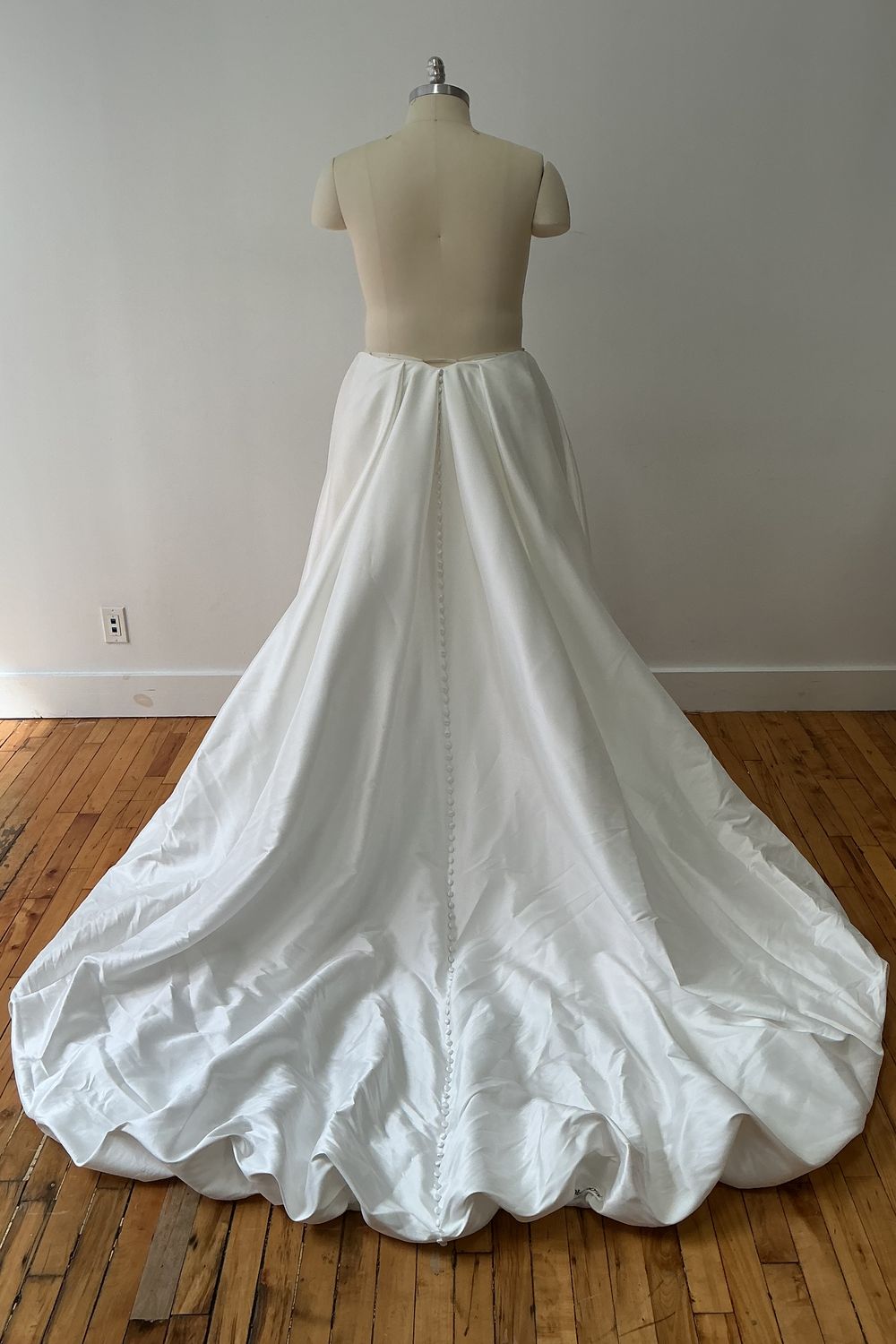 Maggie Sottero Tina Marie Detachable Train 2