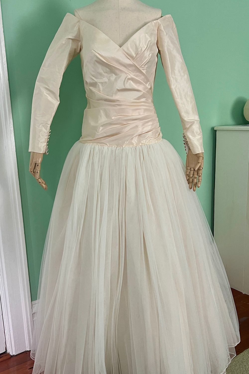 Vera Wang Custom 7