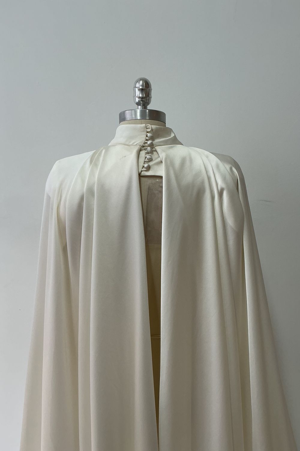 Halfpenny London Angelica Cape 4