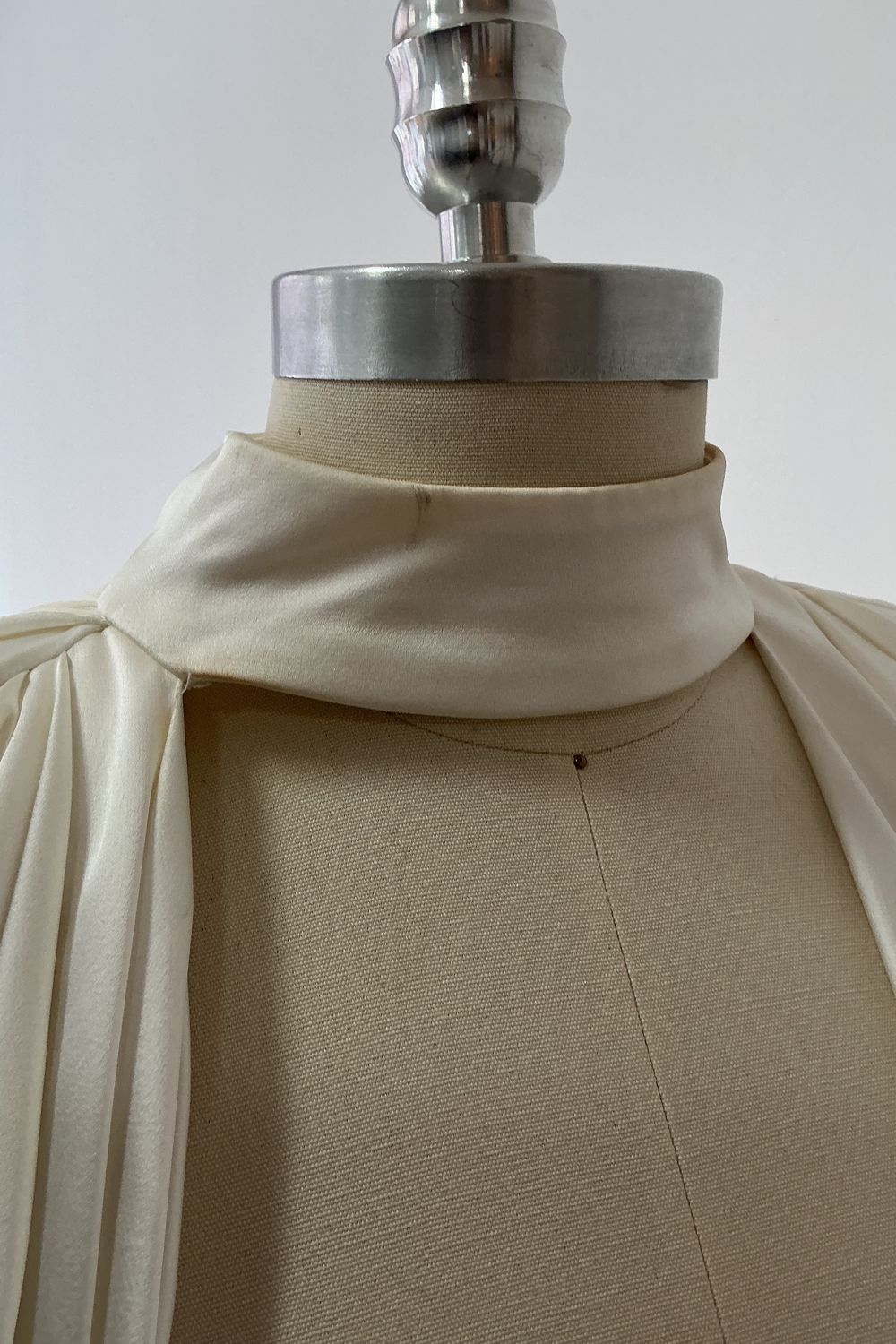 Halfpenny London Angelica Cape 6