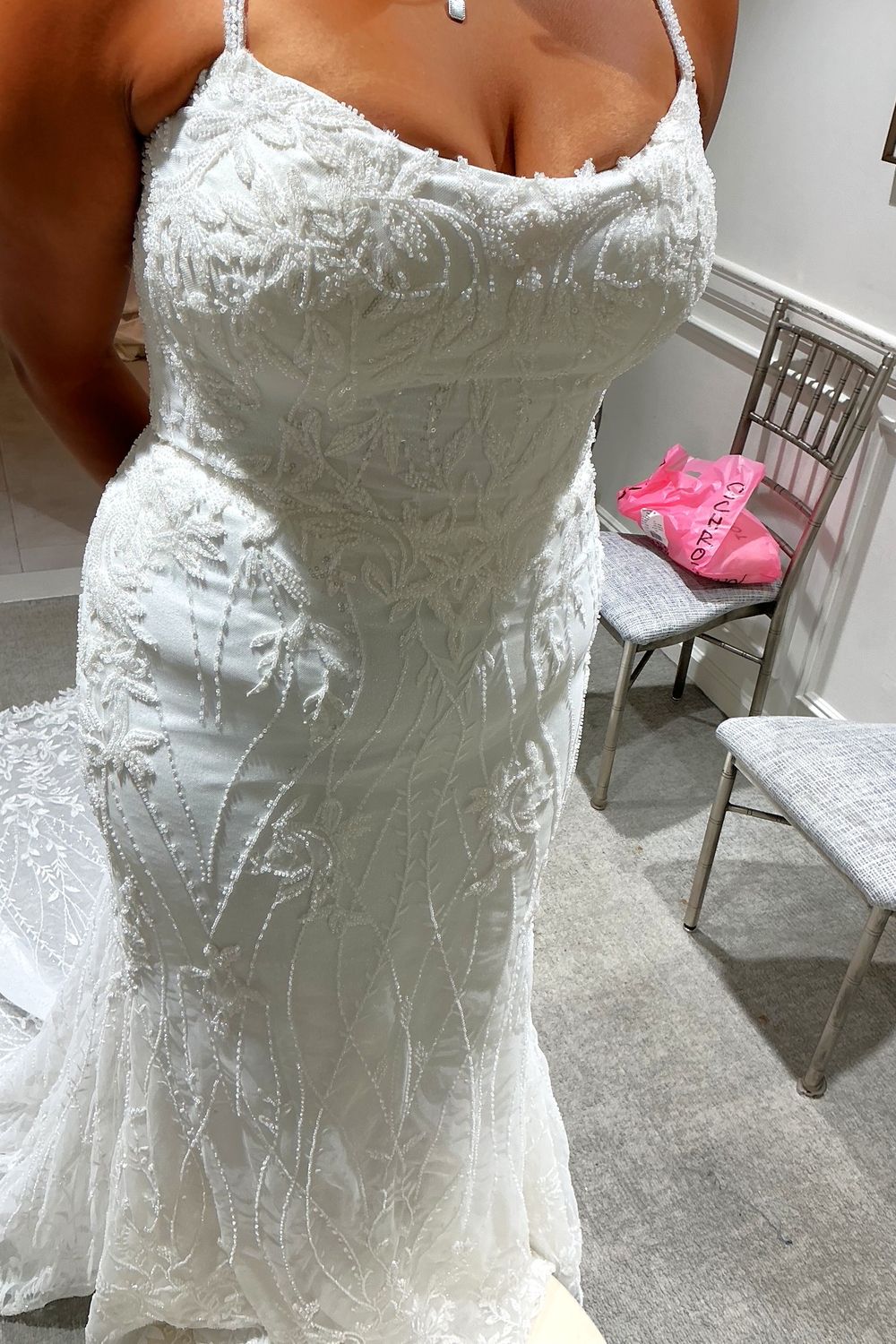 Essense of Australia D4279 with Veil 9
