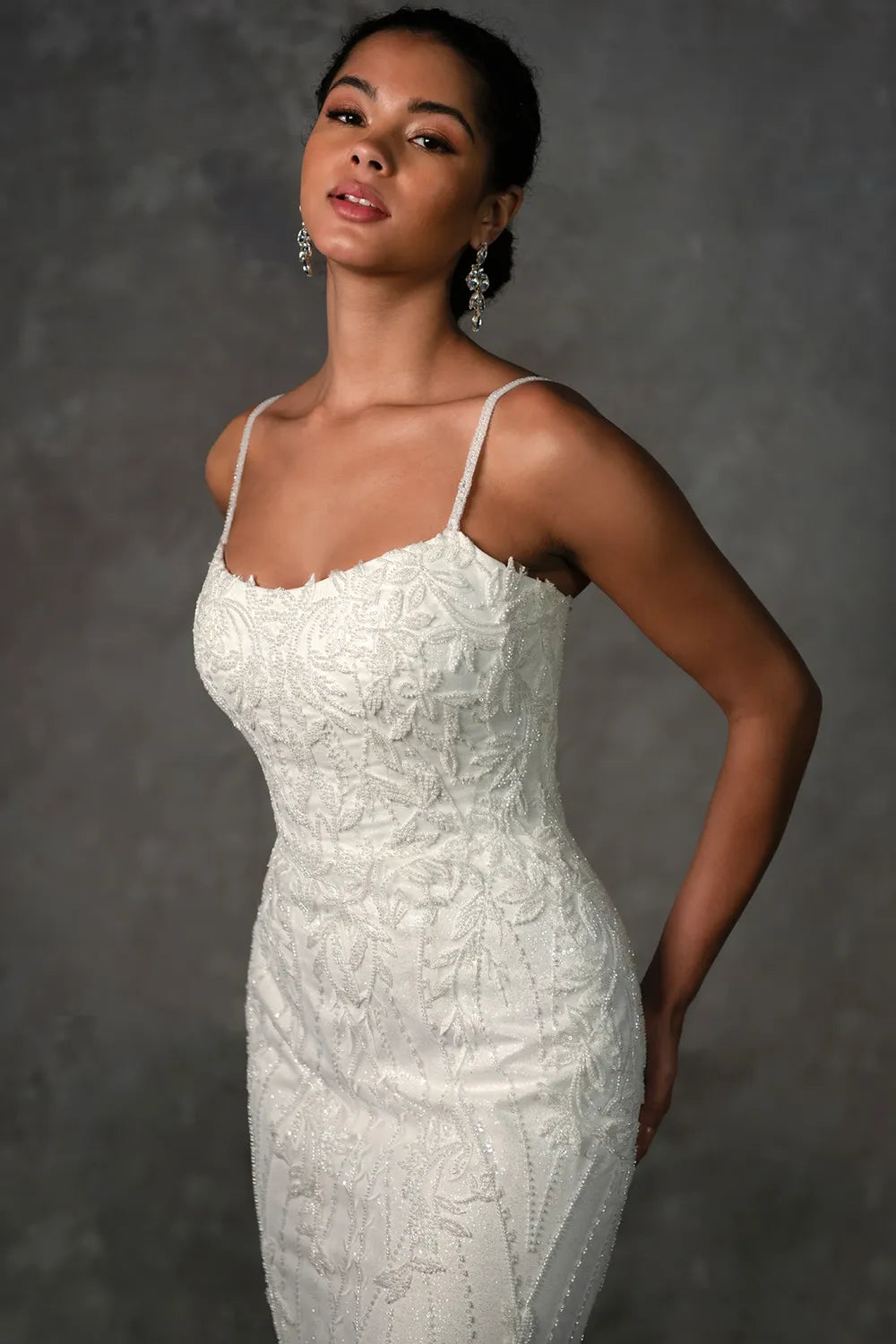 Essense of Australia D4279 with Veil 3