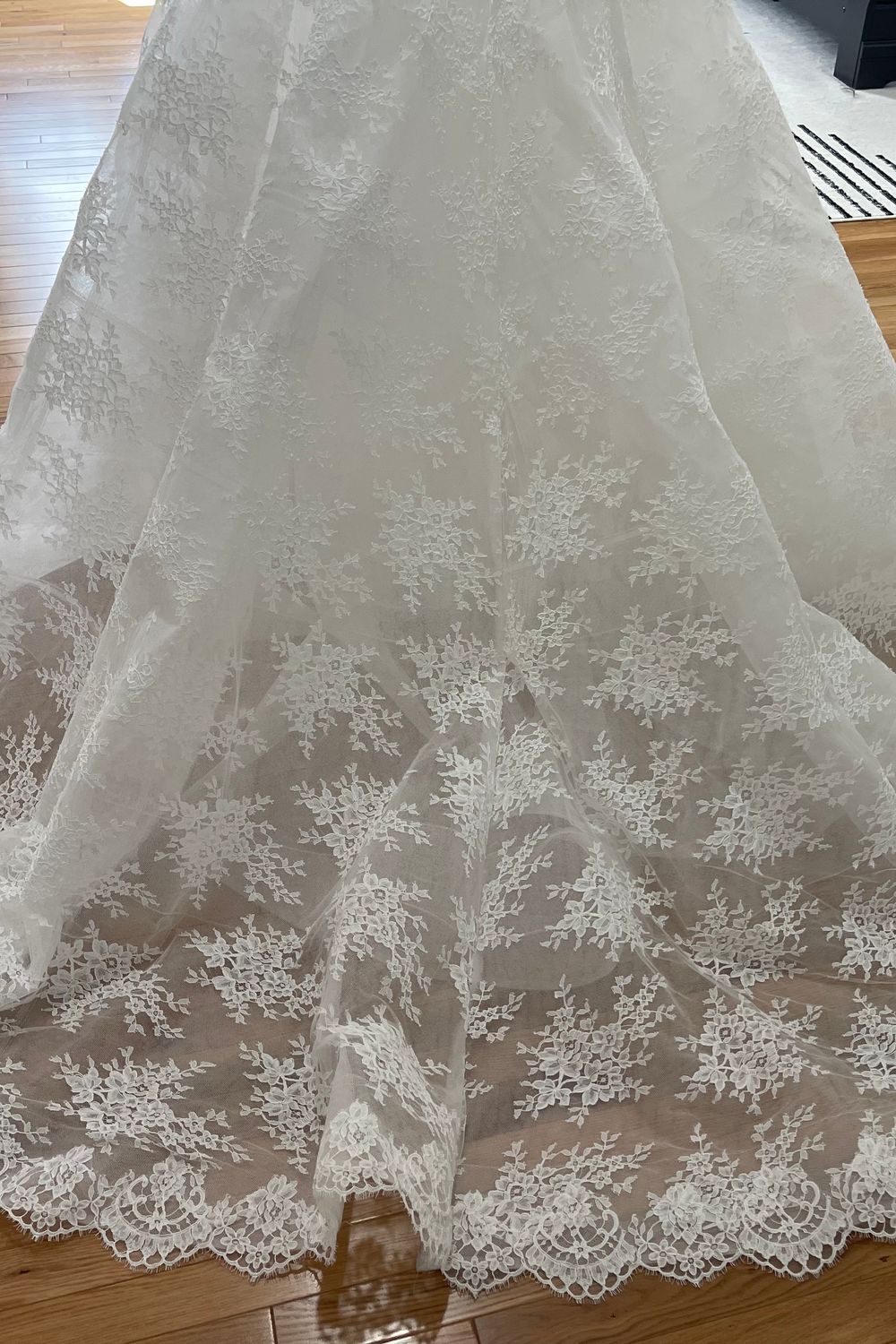 Monique Lhuillier Alexandra 6