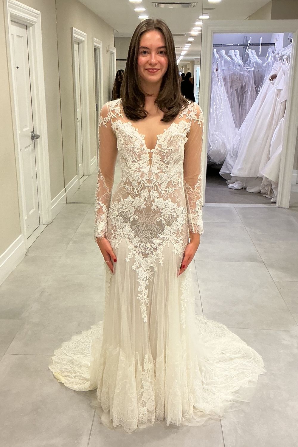 Pnina Tornai 4326 with Veil 1