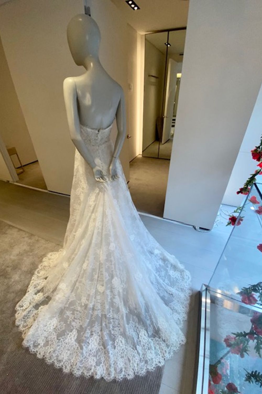 Monique Lhuillier Monique Lhuillier Eva 5