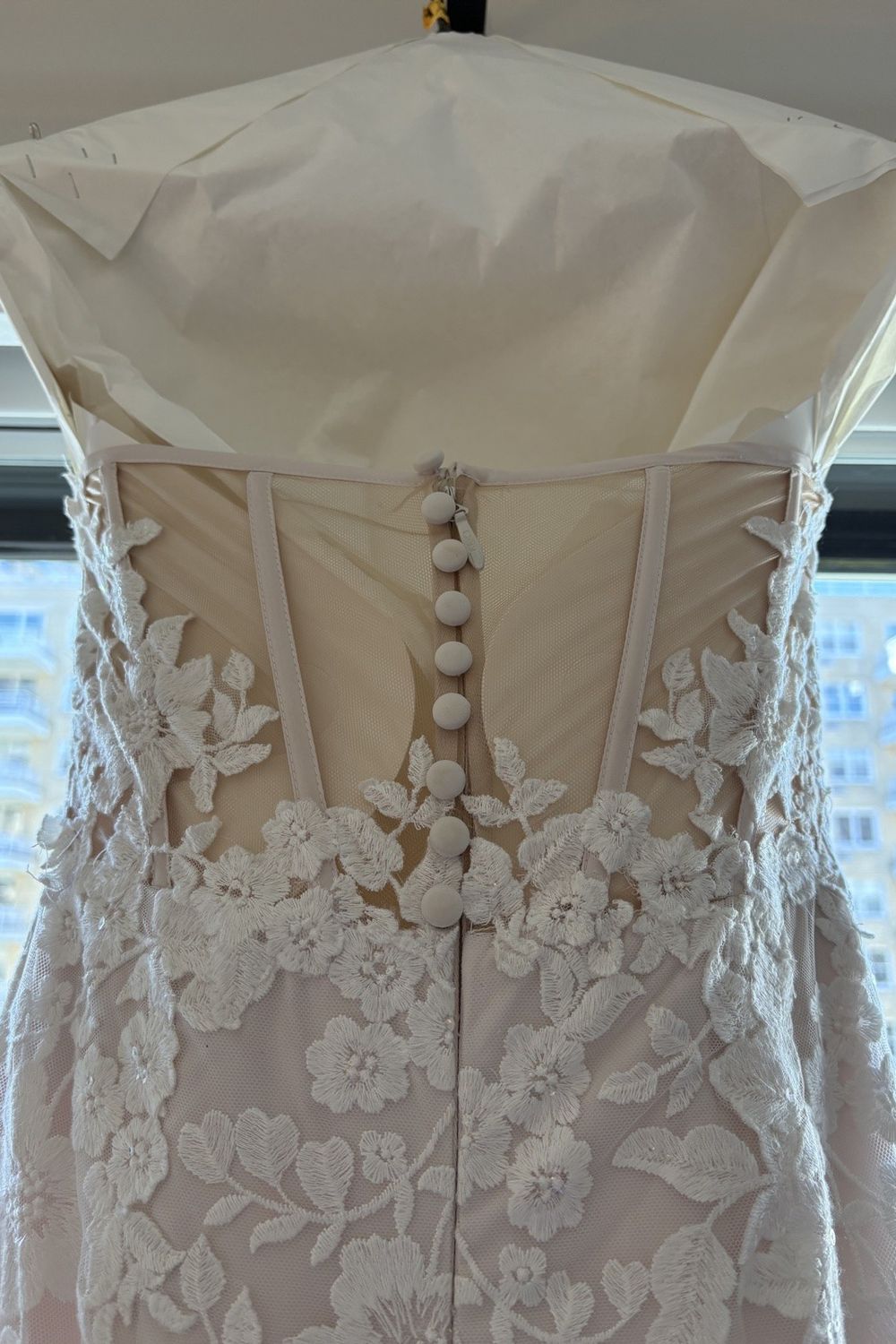 Paloma Blanca 5009 4
