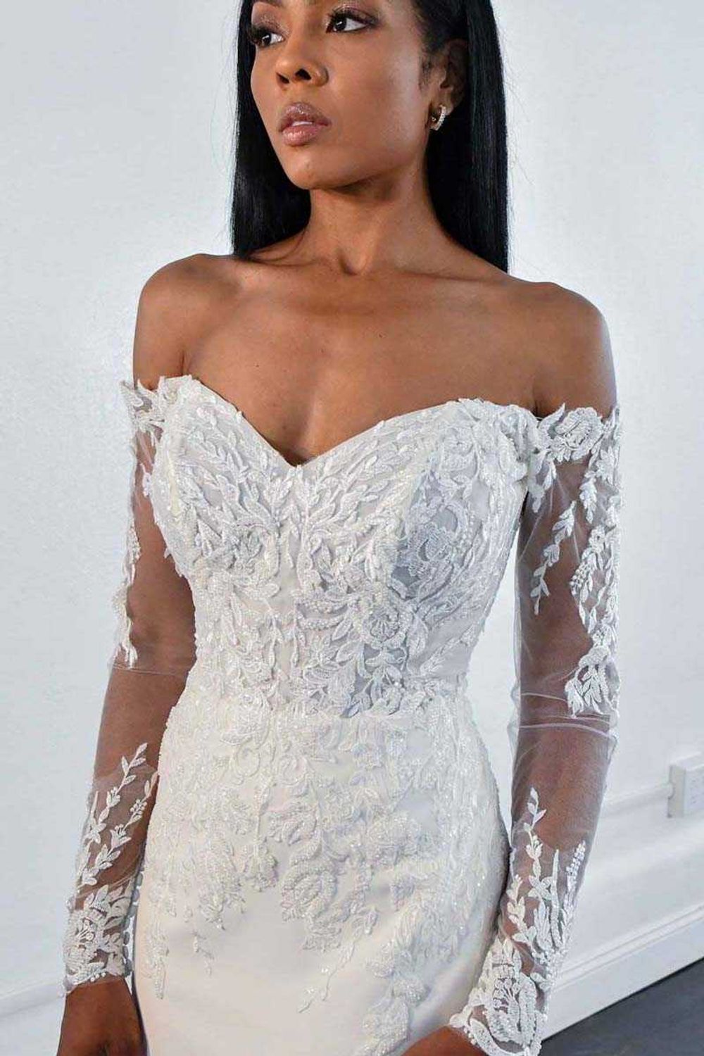 Martina Liana 1537 2