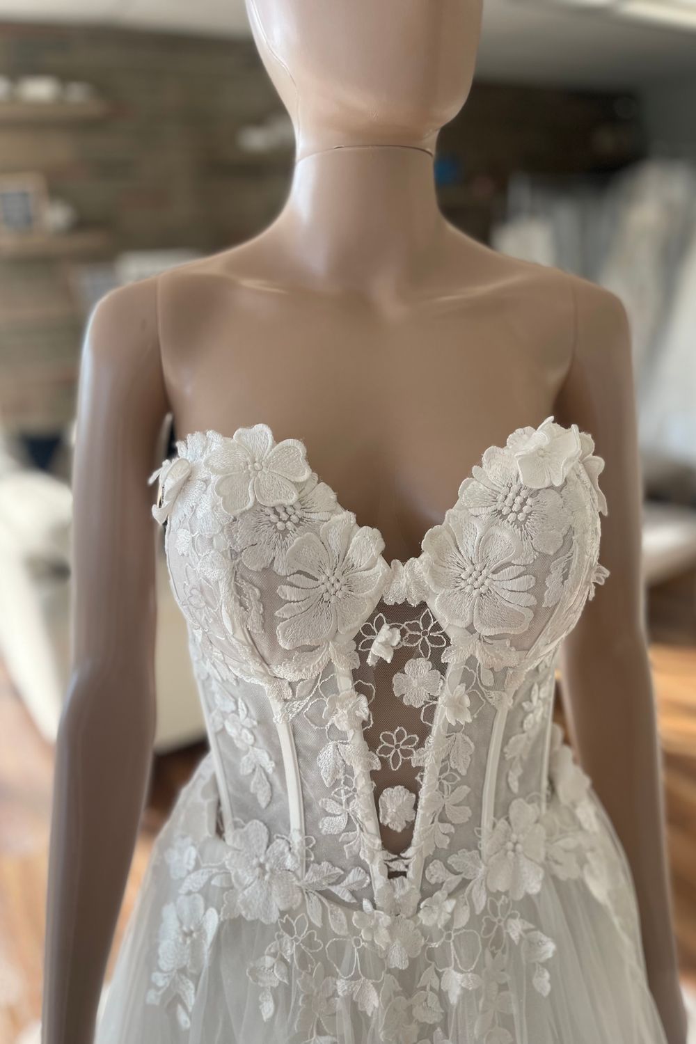 Maggie Sottero Angelette w Straps 6