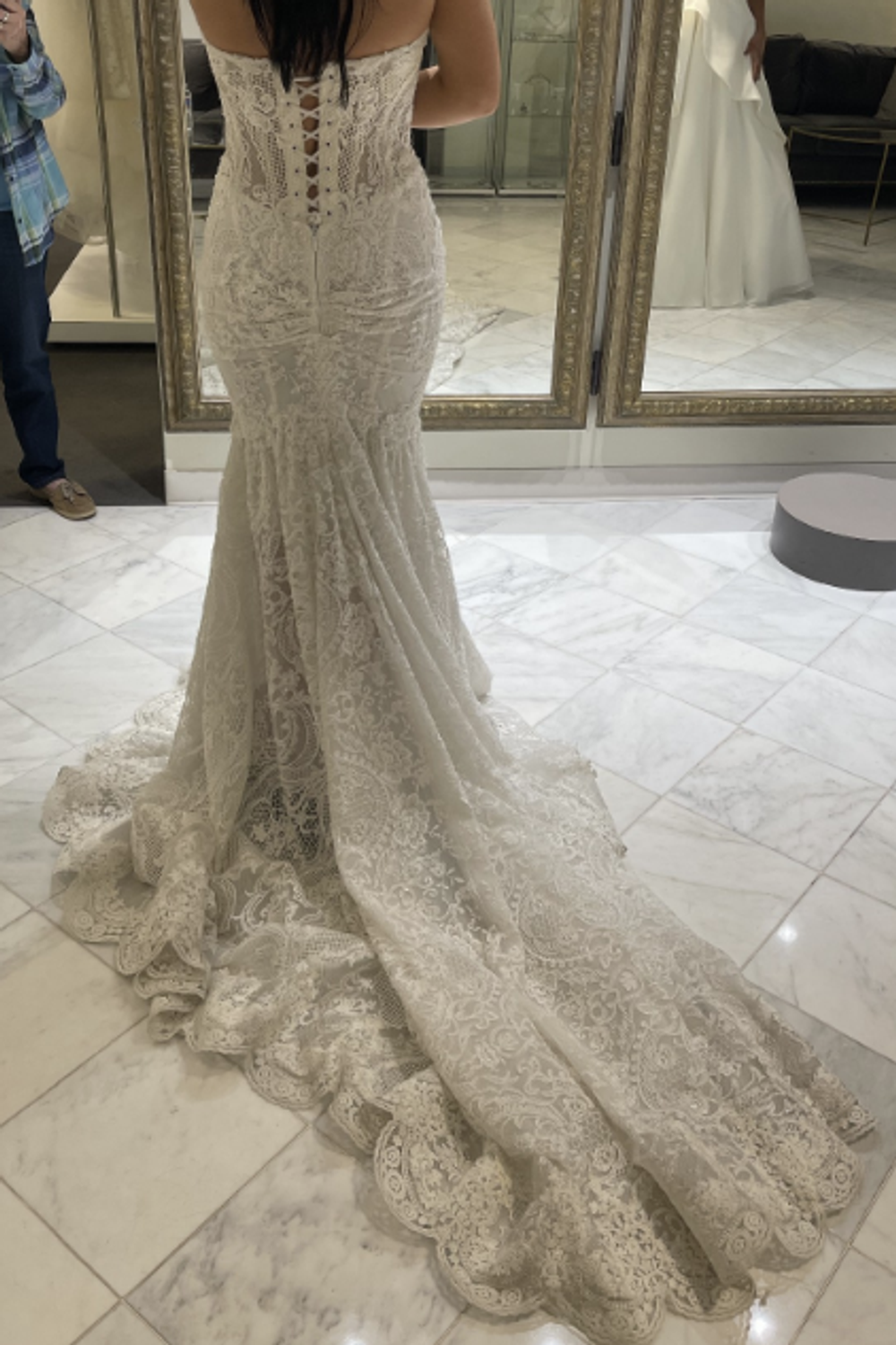 Galia Lahav 704 2
