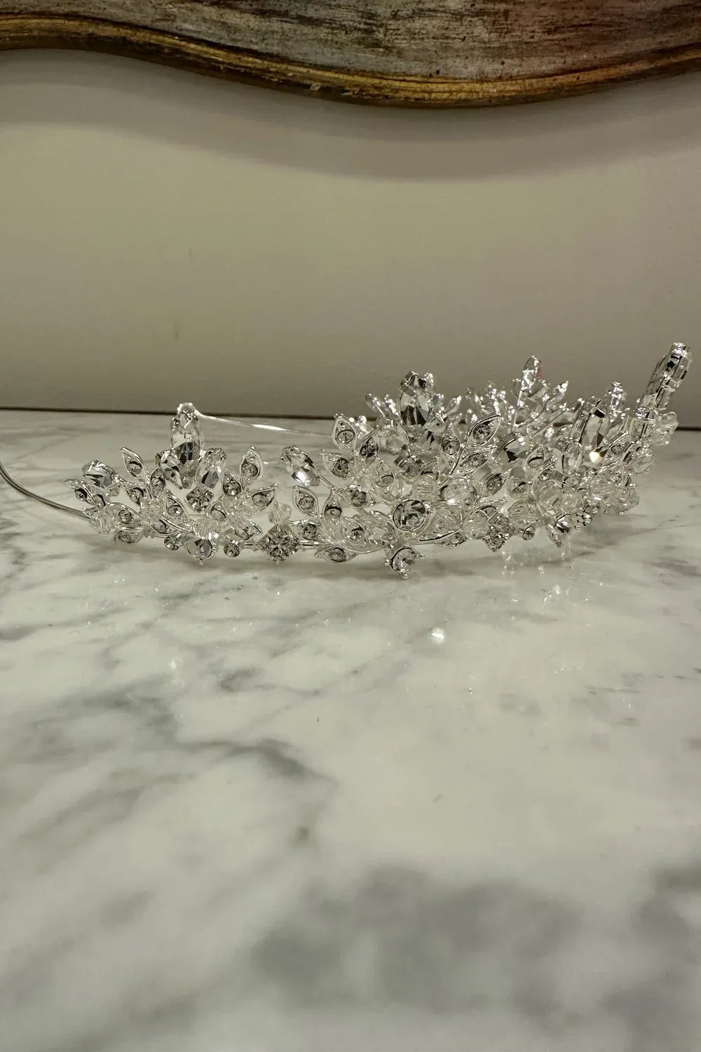 Christie Lauren HYDRAVL162 Veil and MANTUATIA Headpiece 6