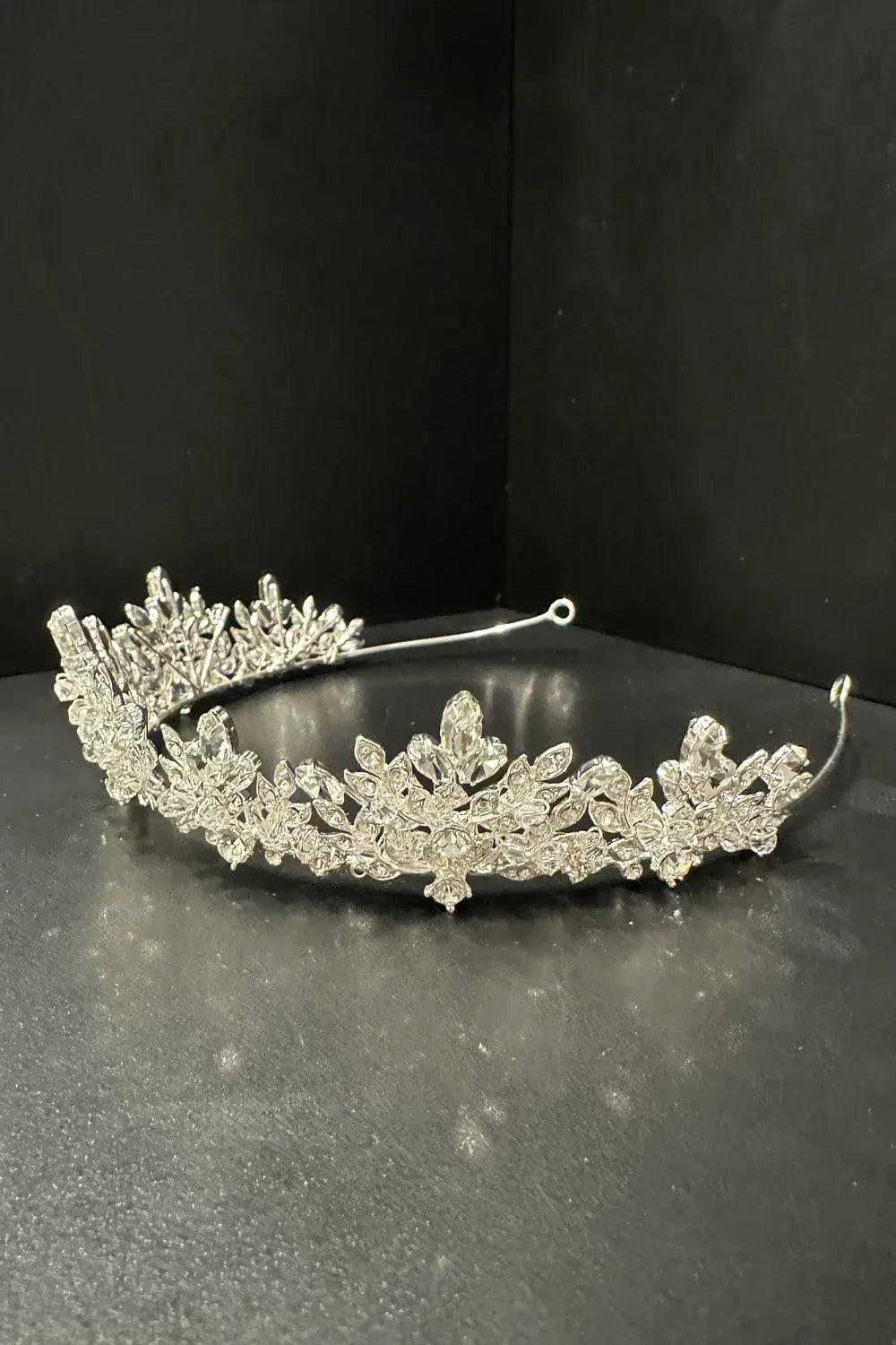 Christie Lauren HYDRAVL162 Veil and MANTUATIA Headpiece 8