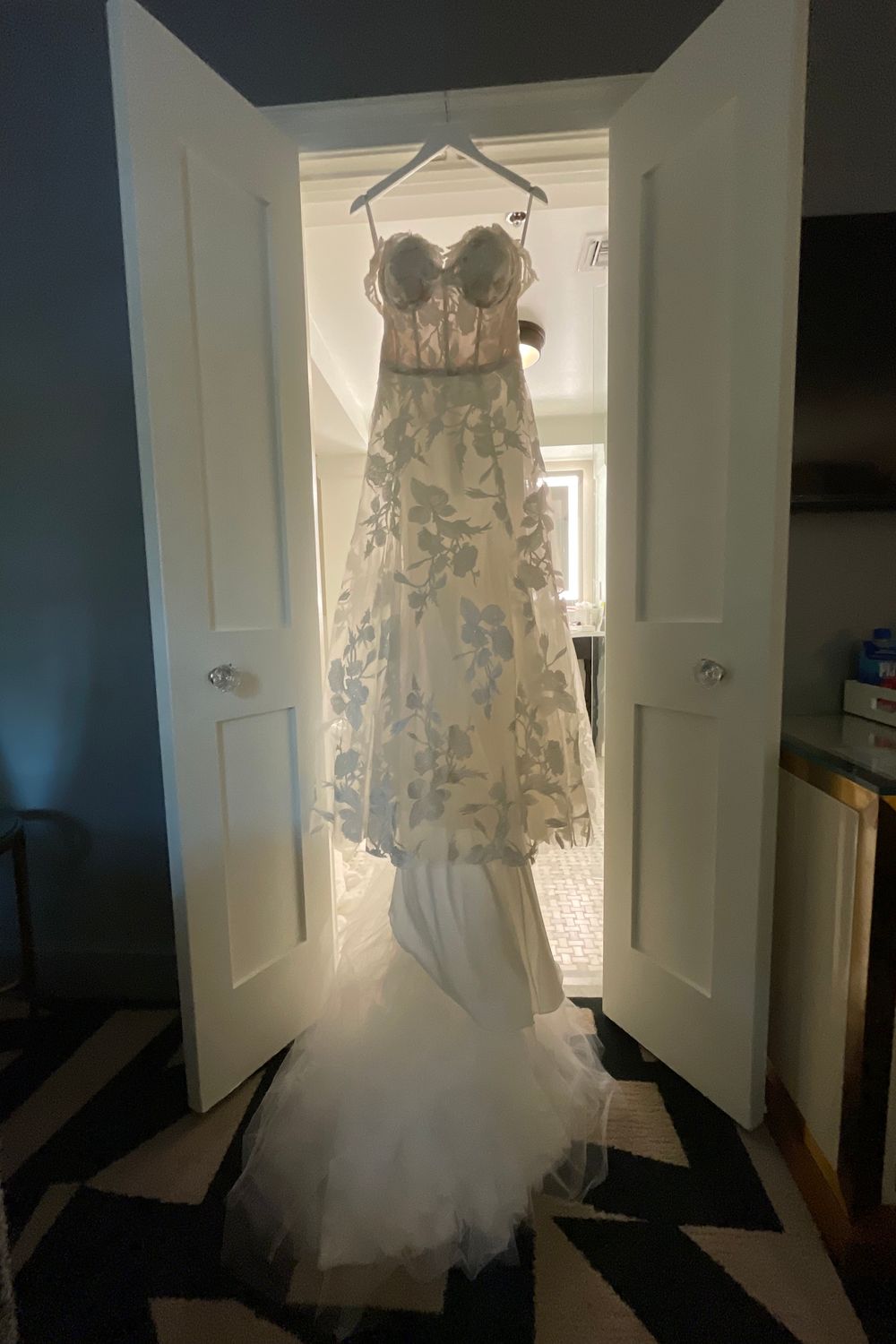 Monique Lhuillier Celestina with Veil 10