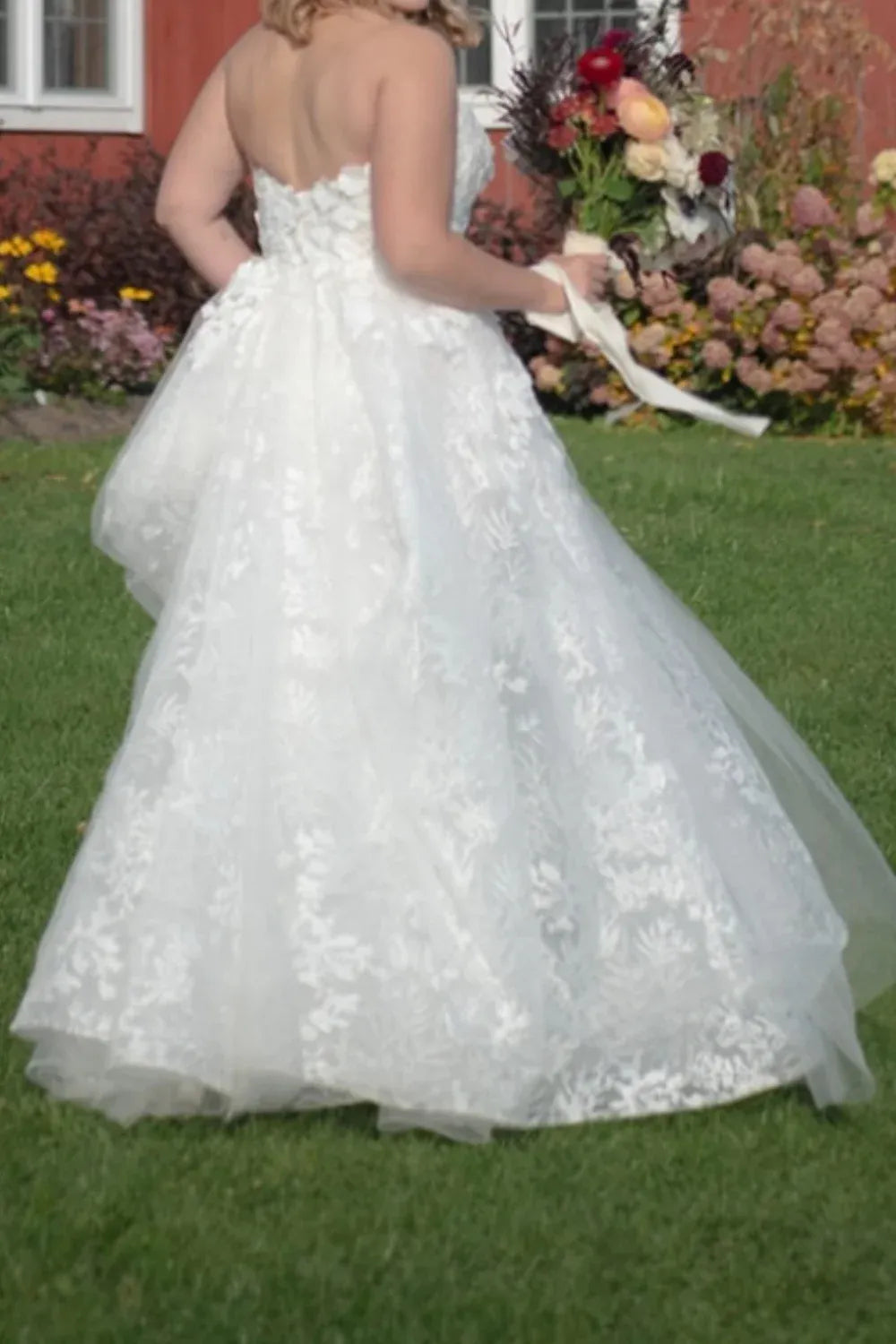 Reem Acra Feelings 2