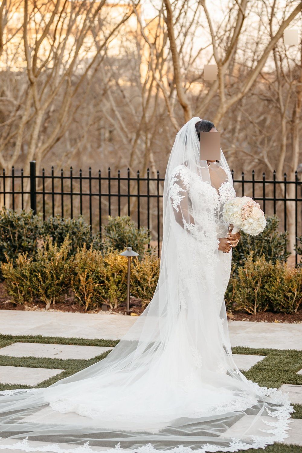 Used Matthew Christopher Brie with Veil display picture 3